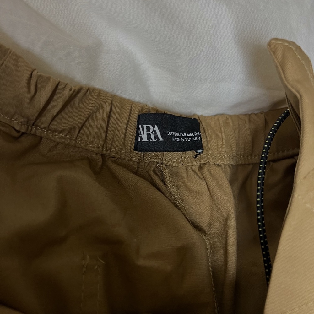 Cargo pants - Picture 2 of 2
